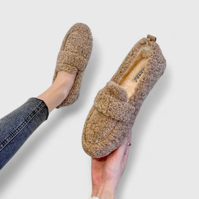 Elvaria | Chaussons chauds au design élégant