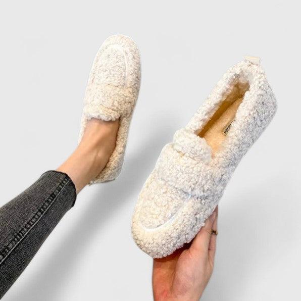Elvaria | Chaussons chauds au design élégant